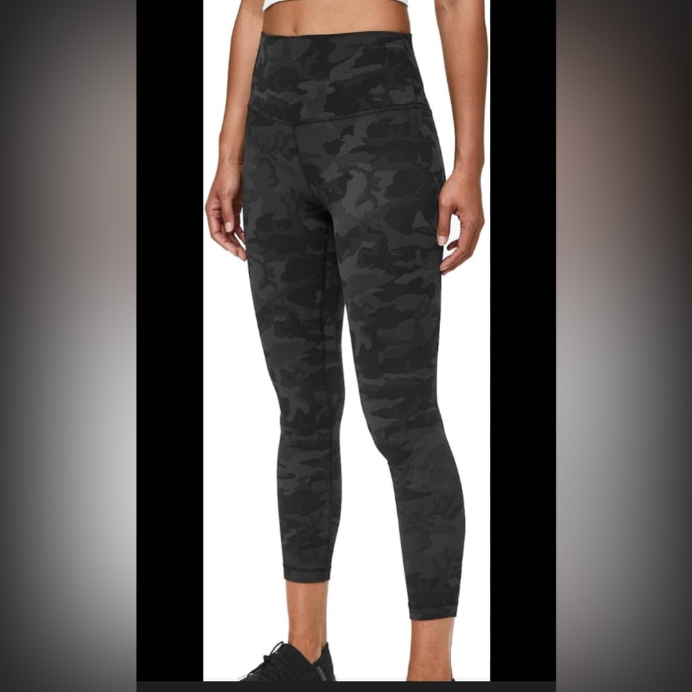 Lululemon black leggings size 4 Camouflage Leggings